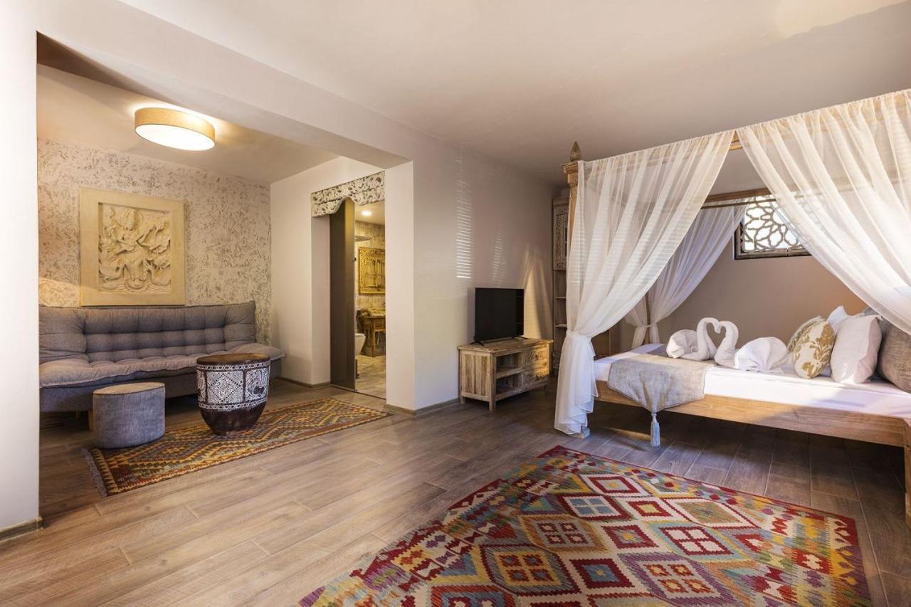 Boutique Hotel Horizont Varna Bagian luar foto